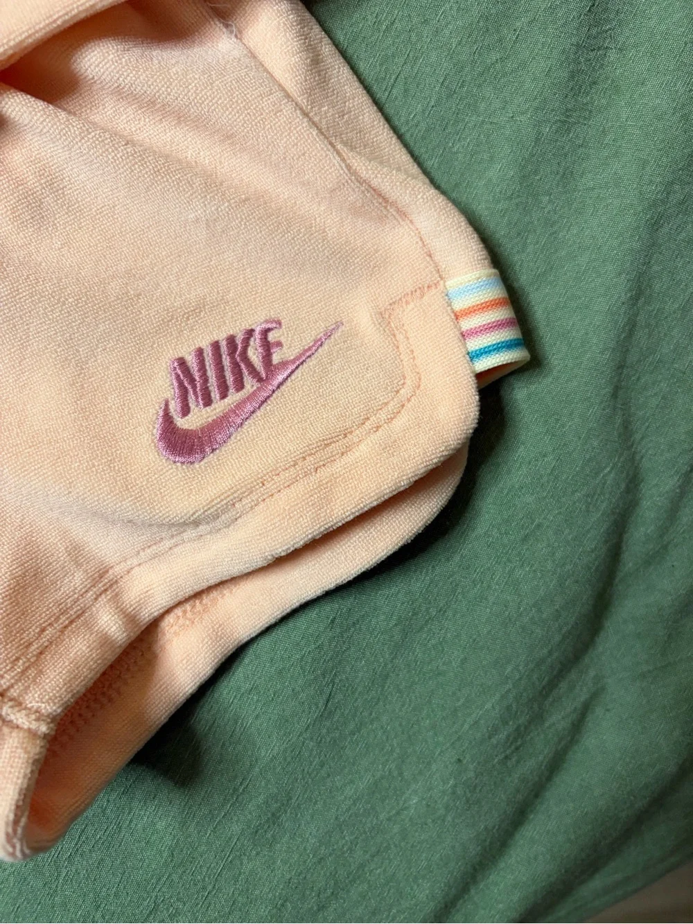 Nike Peach Terry 2-Piece Set with Pink Embroidered Logo - Picture 3 of 3